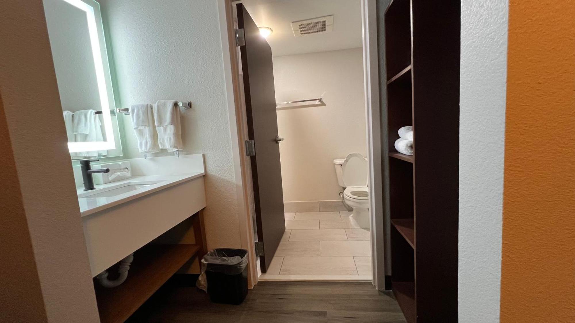 Country Inn & Suites By Radisson, Lsu - Medical Corridor Baton Rouge Esterno foto